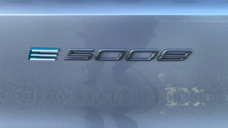 Peugeot 5008 157kW Allure 73kWh 5dr Auto Electric Estate